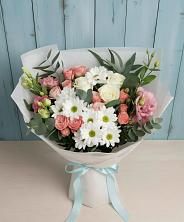 Букет цветов из:  Розы, Лизиантусы и Хризантемы в Армизонском