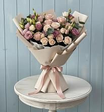 Букет цветов из:  Розы и Лизиантусы в Армизонском