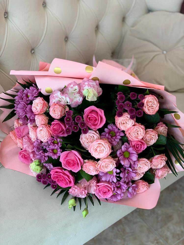 Букет цветов из: Хризантемы, Розы и Лизиантусы в Армизонском