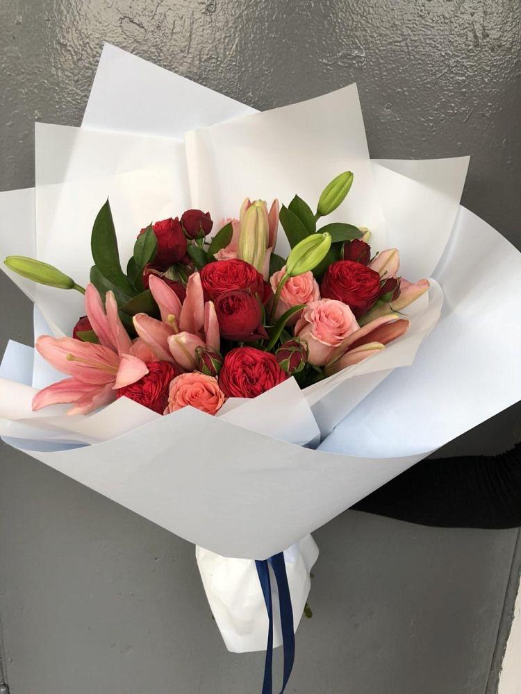 Букет цветов из: Лилии и Розы в Армизонском