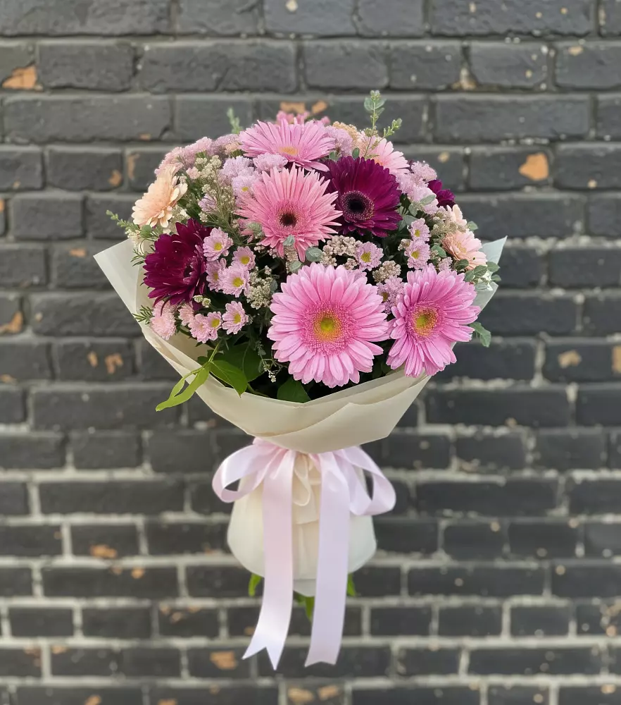 Букет цветов из: Герберы и Хризантемы в Армизонском