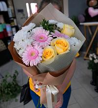 Букет цветов из:  Герберы, Розы и Хризантемы в Армизонском
