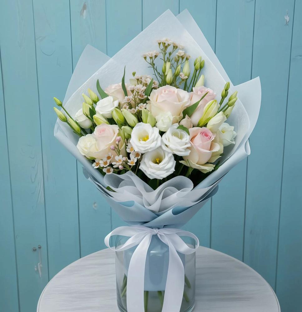 Букет цветов из: Розы и Лизиантусы в Армизонском