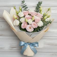 Букет цветов из:  Лизиантусы в Армизонском