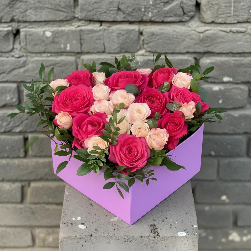 Цветочная композиция из Розы в коробке в Армизонском