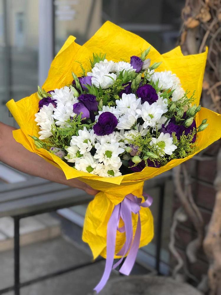 Букет цветов из: Ирисы, Хризантемы и Ромашки в Армизонском