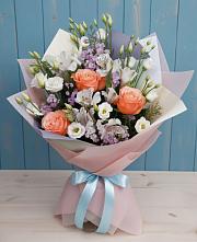 Букет цветов из:  Лизиантусы, Розы, Альстромерии и Гипсофила #REPLACE_PRED# Армизонском