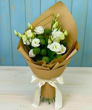 Букет цветов из:  Хризантемы и Лизиантусы в Армизонском