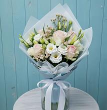 Букет цветов из:  Розы и Лизиантусы в Армизонском