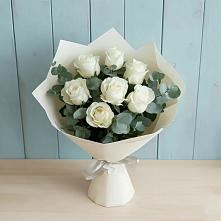 Букет Белые розы в Эвкалипте в Армизонском