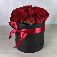 Цветочная композиция из Розы в шляпной коробке в Армизонском