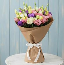 Букет цветов из:  Лизиантусы в Армизонском