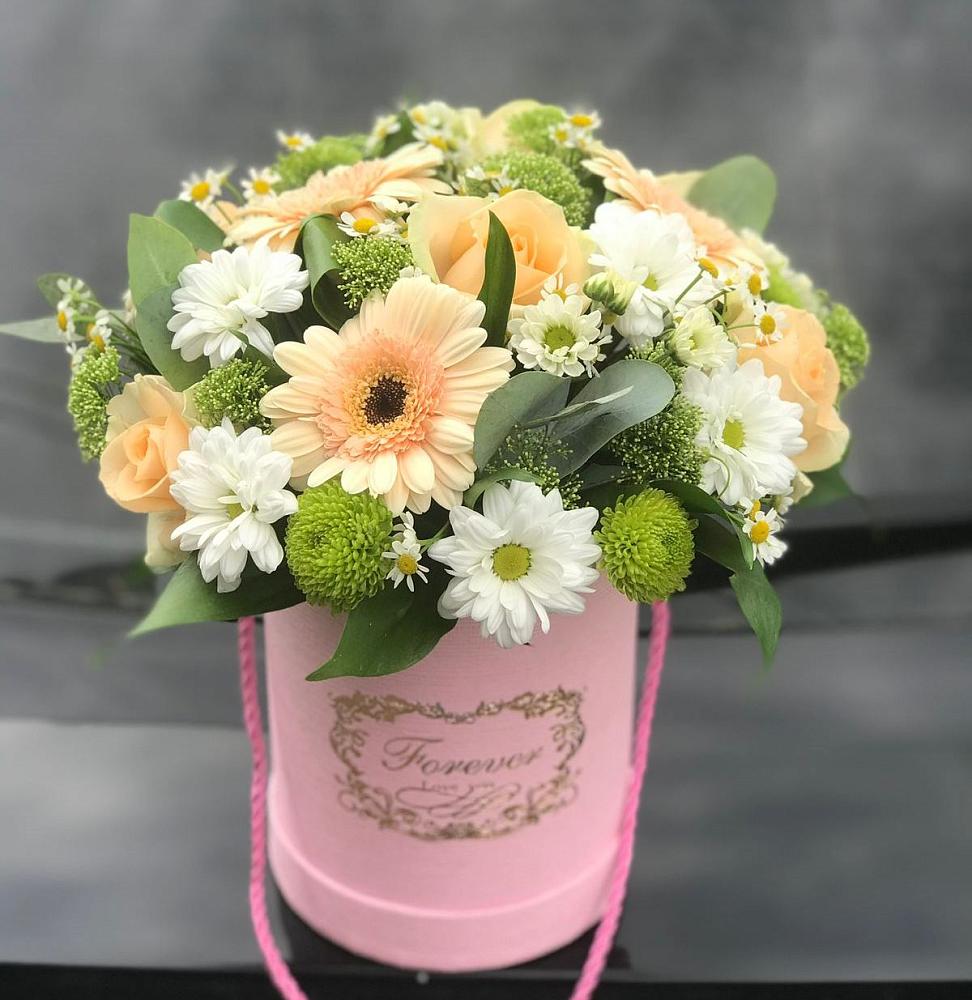 Цветочная композиция из Розы, Герберы и Хризантемы в шляпной коробке в Армизонском